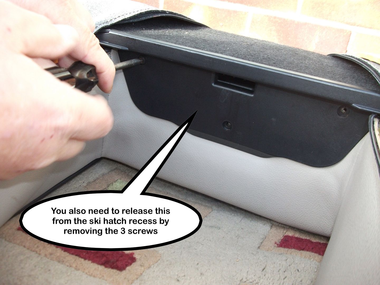 Definitive "How to" repair saloon jammed non folding rear seat The 75